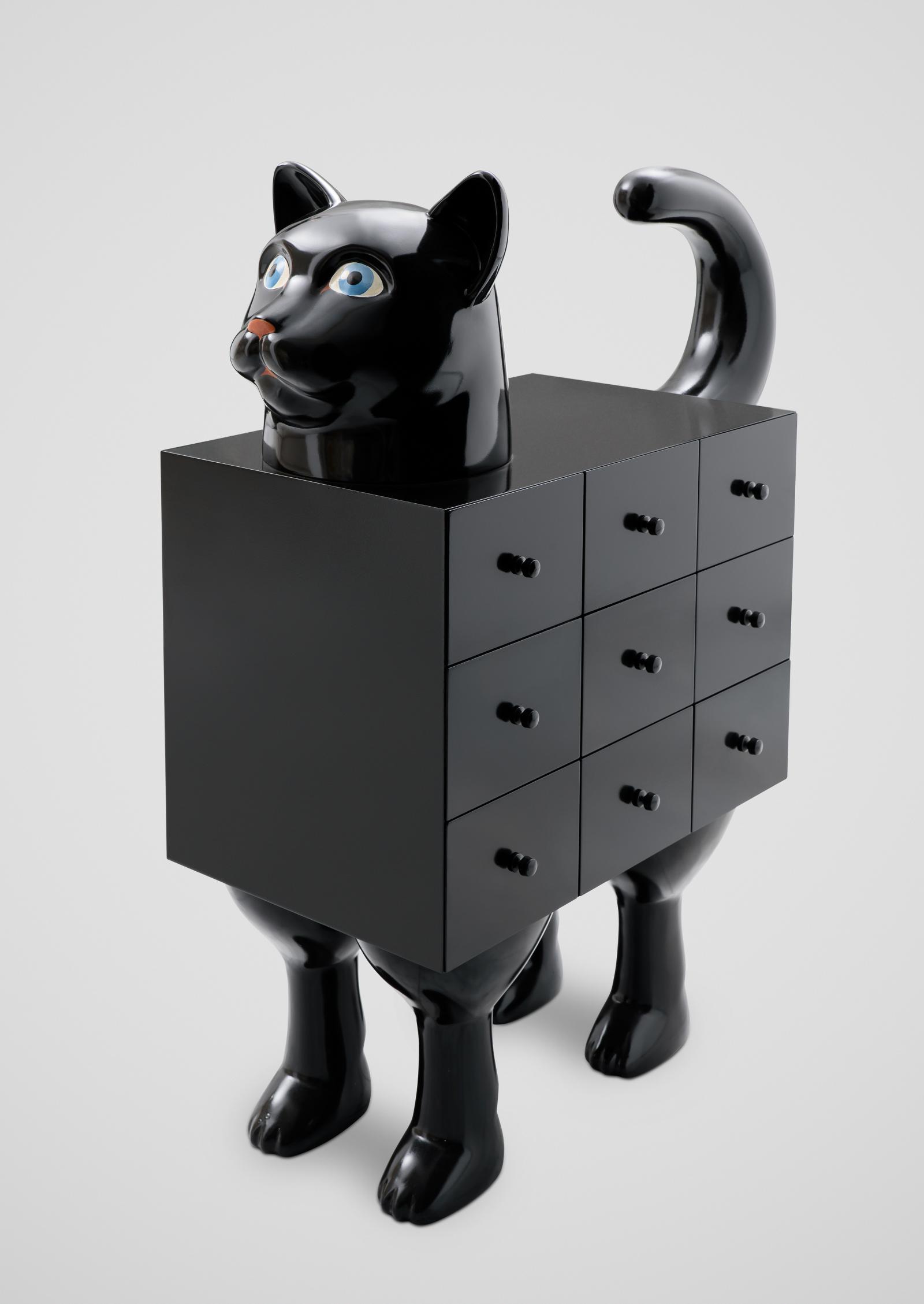 Gato Secretaire