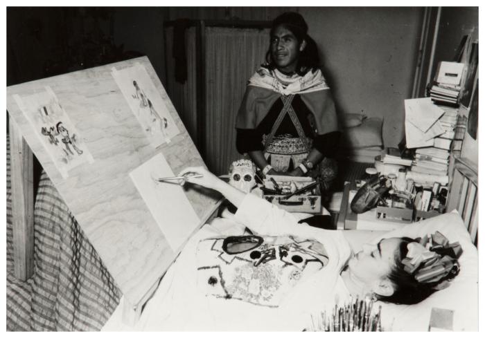 Sin t&iacute;tulo [Frida Kahlo pintando, con su modelo a su lado, en el Hospital Ingl&eacute;s], del Archivo Raquel Tibol